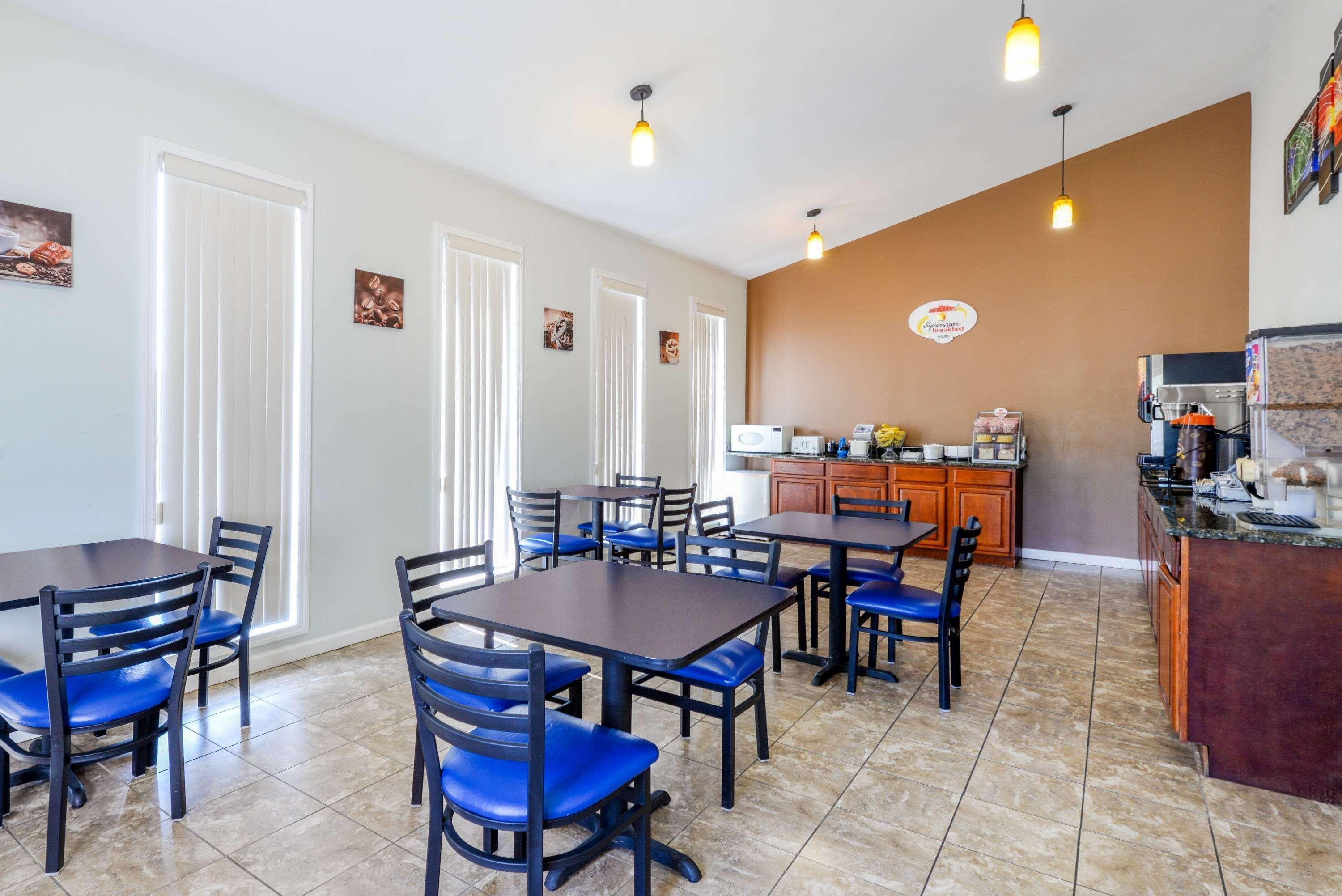 Super 8 By Wyndham Chattanooga Motel