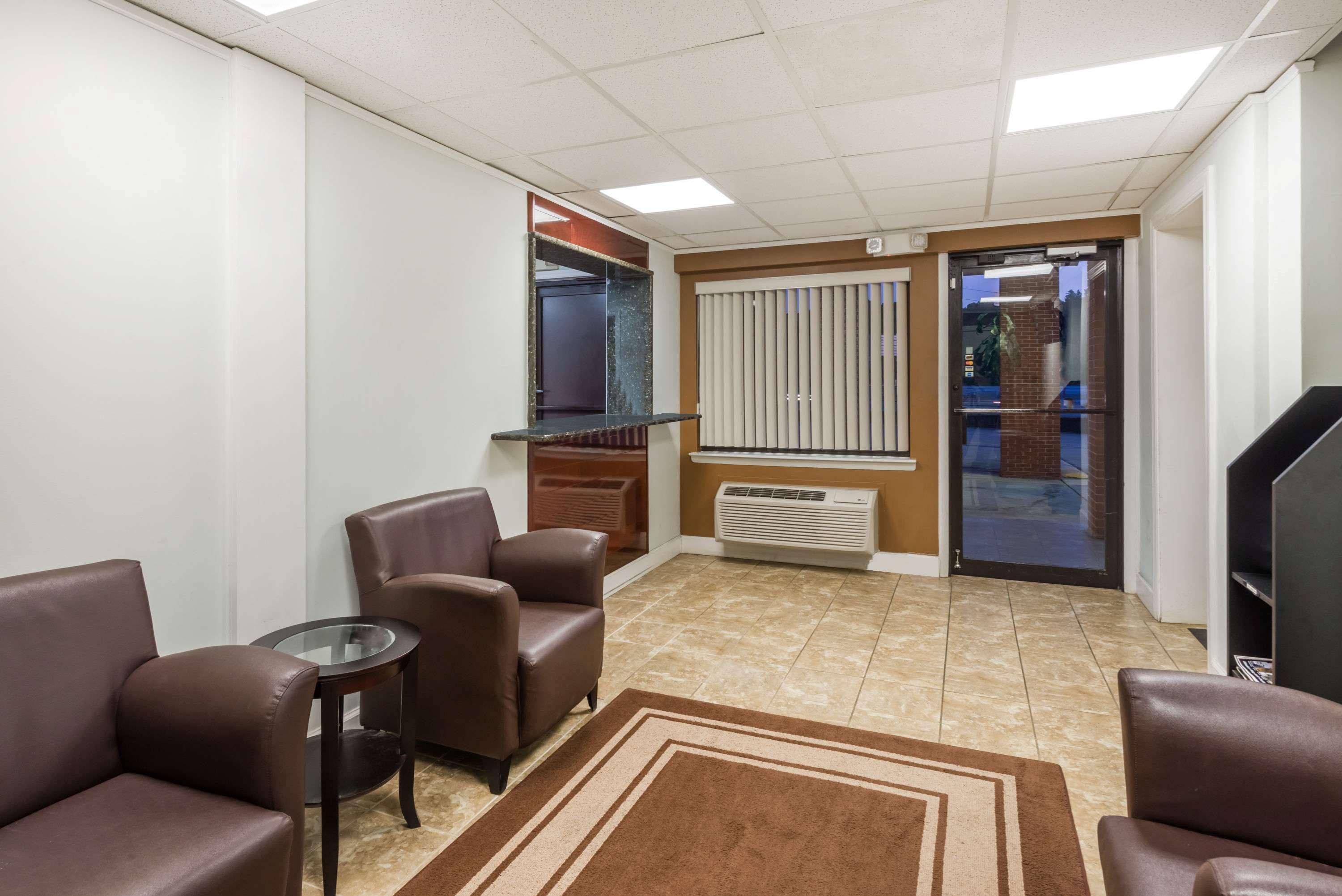 Super 8 By Wyndham Chattanooga